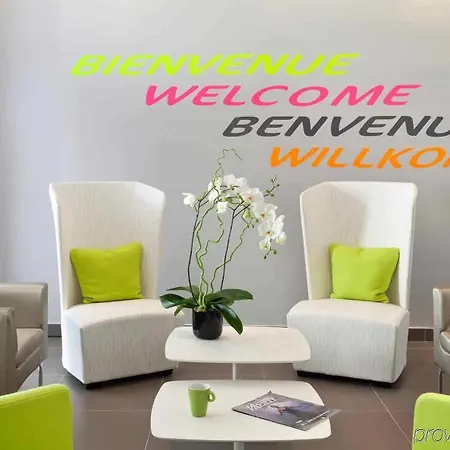 Ibis Styles Antibes Les Pins 酒店 3*