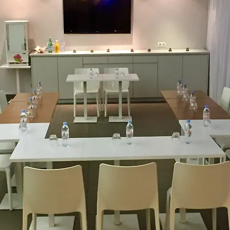 酒店 Ibis Styles Antibes Les Pins 胡安莱潘