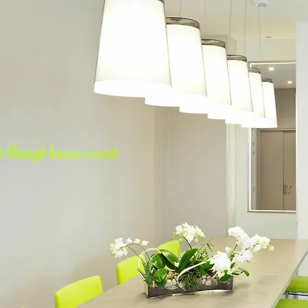 Ibis Styles Antibes Les Pins Готель