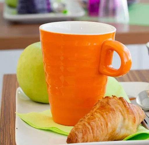 酒店 Ibis Styles Antibes Les Pins 3*