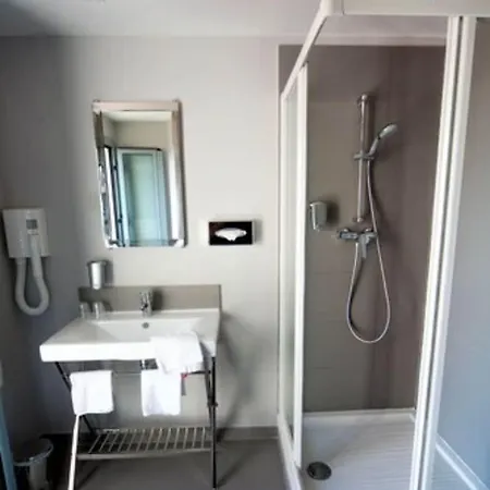 Ibis Styles Les Pins Hotel 3*