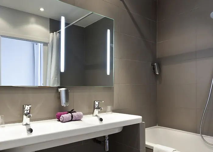 Ibis Styles Antibes Les Pins Juan-les-Pins